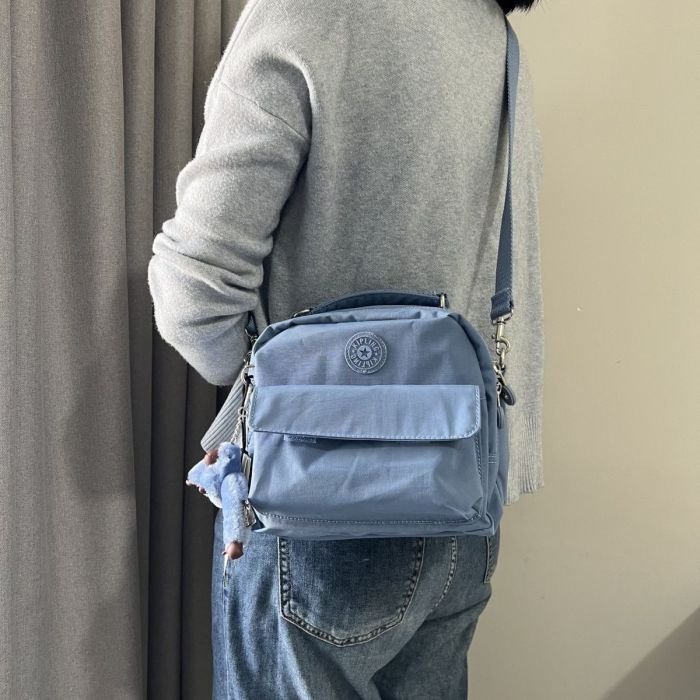 Nylon canvas Single-shoulder bag, crossbody bag，Size 21*10*24cm.B50-98-109