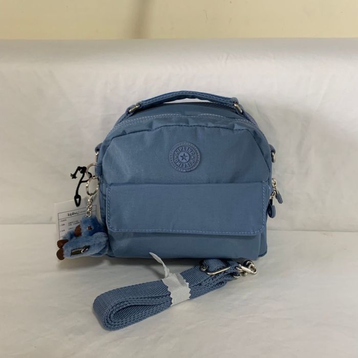 Nylon canvas Single-shoulder bag, crossbody bag，Size 21*10*24cm.B50-98-109