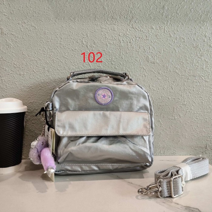 Nylon canvas Single-shoulder bag, crossbody bag，Size 21*10*24cm.B50-98-109