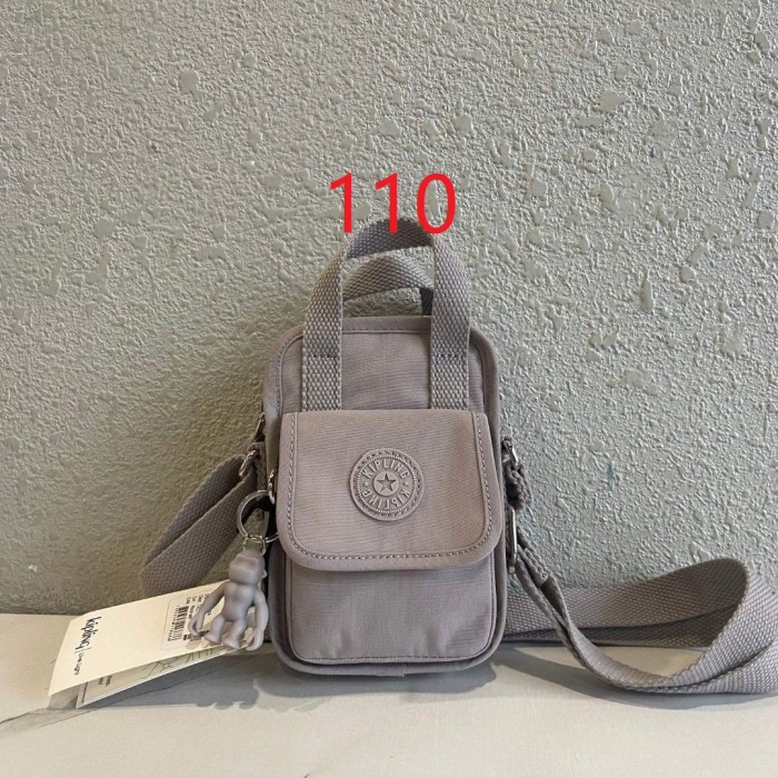 Nylon canvas Single-shoulder bag, crossbody bag，Size 18*12*6.5cm.B50-110-122