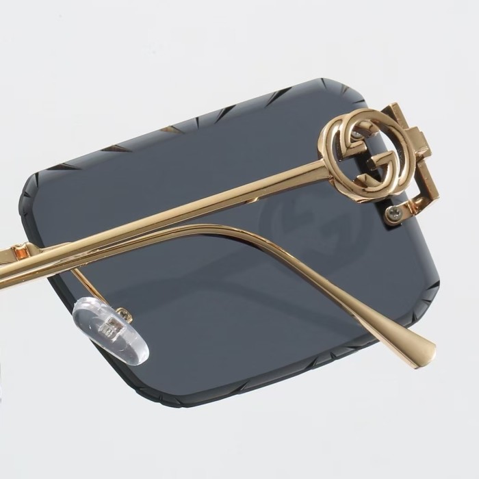 Blue light blocking sunglasses with the box and case ,G25-1806-1812