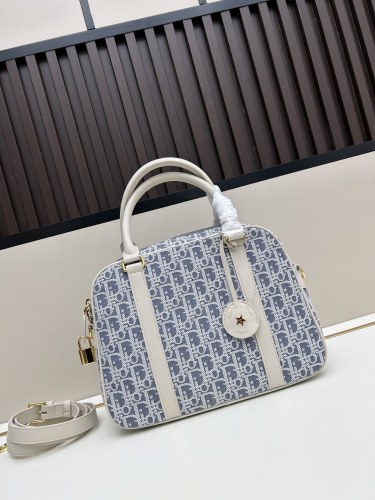 Canvas leather bag ,5A ,size 31x22.5x11.5cm,no box,  B110-334