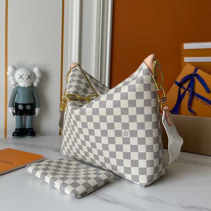Leather bag ,5A ,size 38x33x10cm,no box,  B110-314