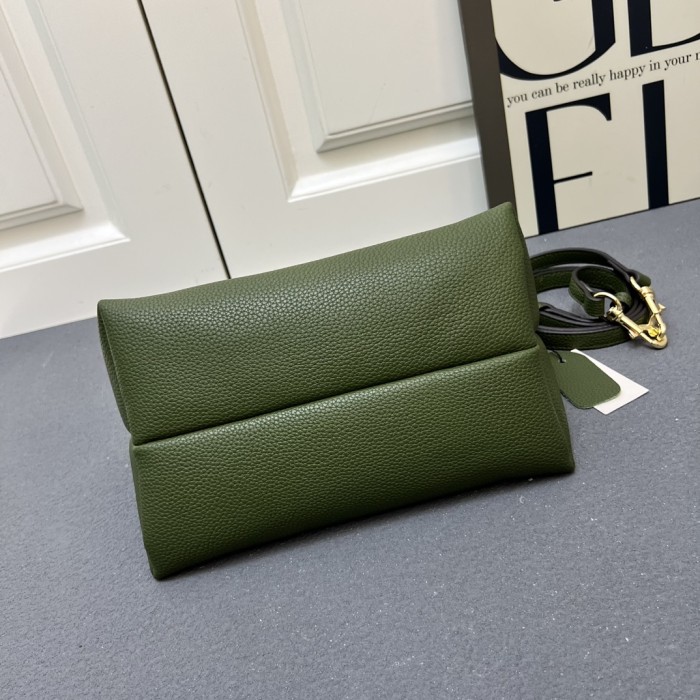 Leather bag ,5A ,size 27.5x21x16cm,no box,  B110-328