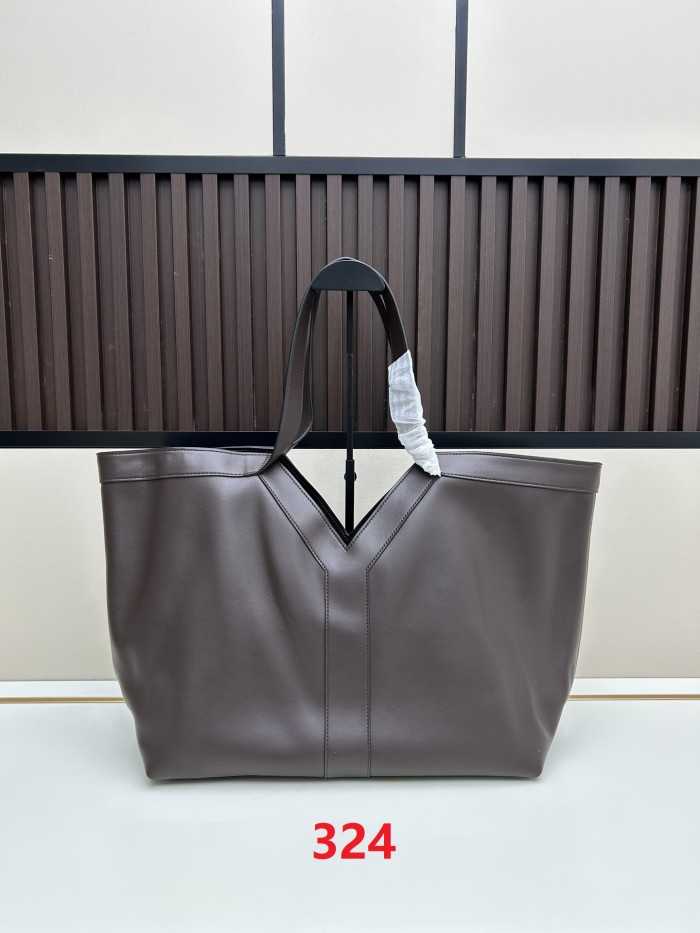 Leather bag ,5A ,size 37x32x7cm,no box,  B110-324