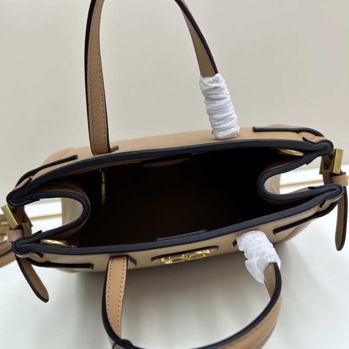Leather bag ,5A ,size 22x19x12cm,no box,  B110-303