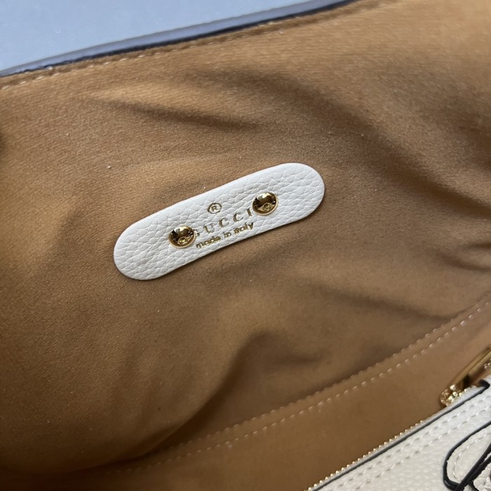Leather bag ,5A ,size 27.5x21x16cm,no box,  B110-330