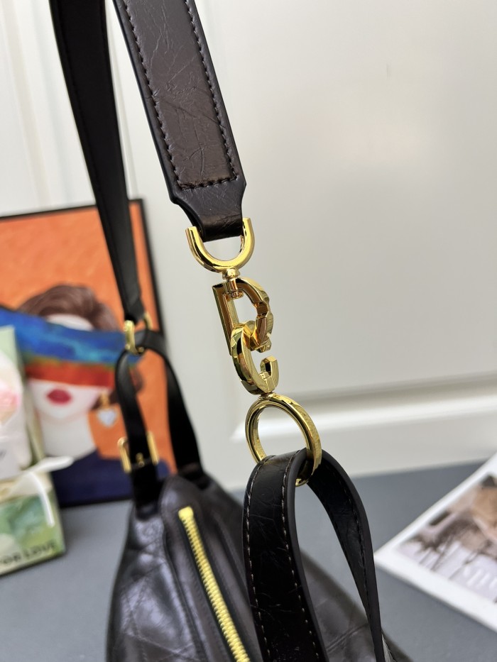 Leather bag ,5A ,size 33x16x15cm,no box,  B110-305