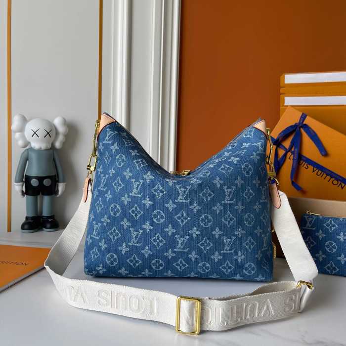 Leather bag ,5A ,size 38x33x10cm,no box,  B110-312