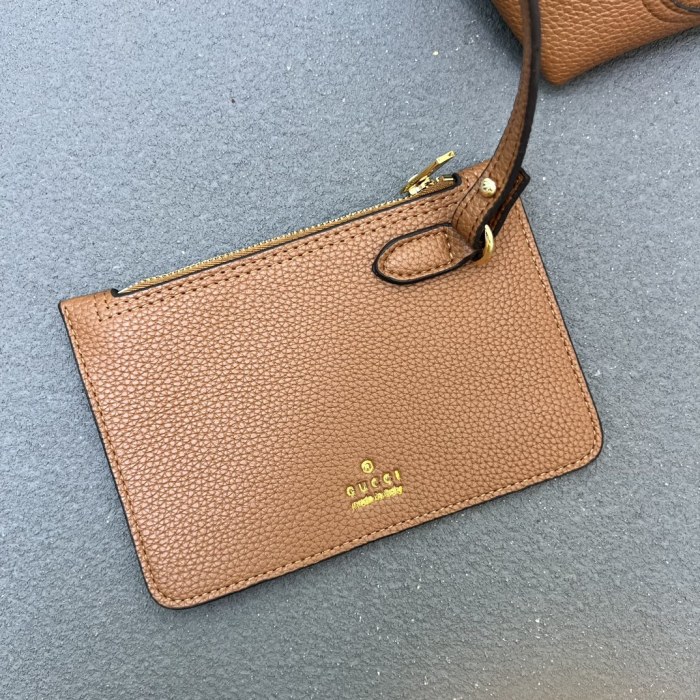 Leather bag ,5A ,size 27.5x21x16cm,no box,  B110-333