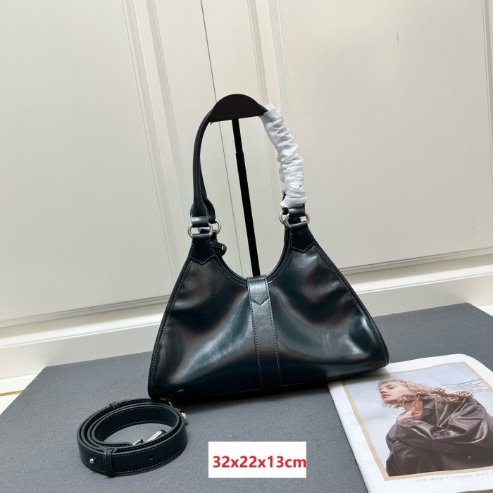Leather bag ,5A ,size 32x22x13cm,no box,  B110-294