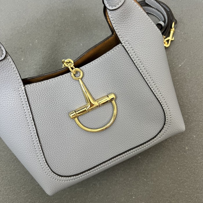 Leather bag ,5A ,size 27.5x21x16cm,no box,  B110-327