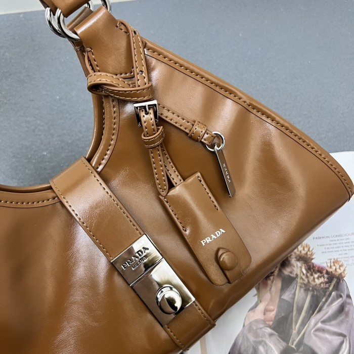 Leather bag ,5A ,size 32x22x13cm,no box,  B110-296