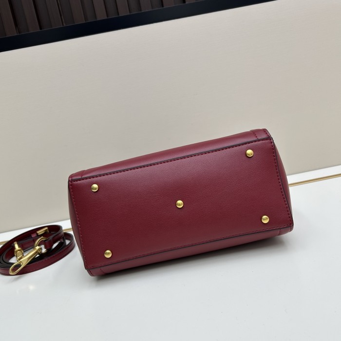 Leather bag ,5A ,size 22x19x12cm,no box,  B110-301