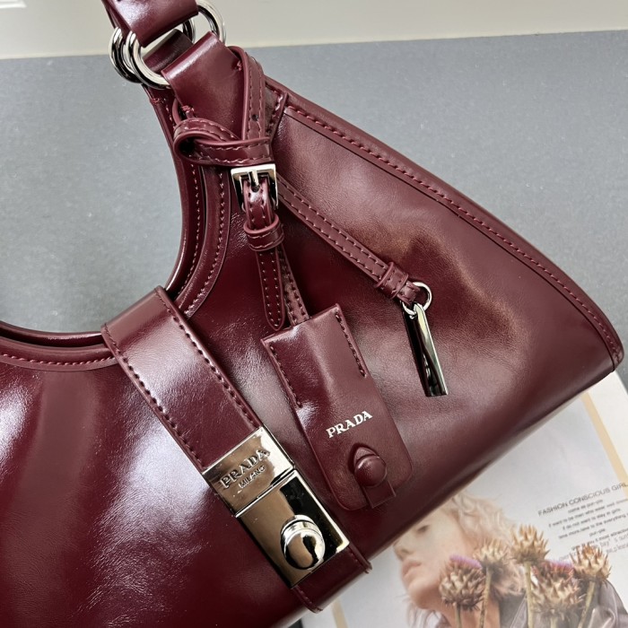 Leather bag ,5A ,size 32x22x13cm,no box,  B110-293