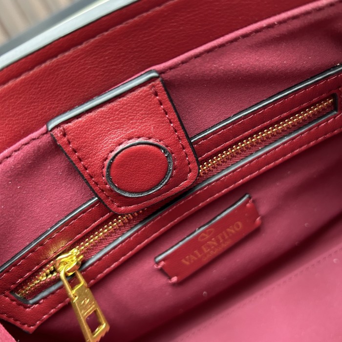 Leather bag ,5A ,size 22x19x12cm,no box,  B110-301
