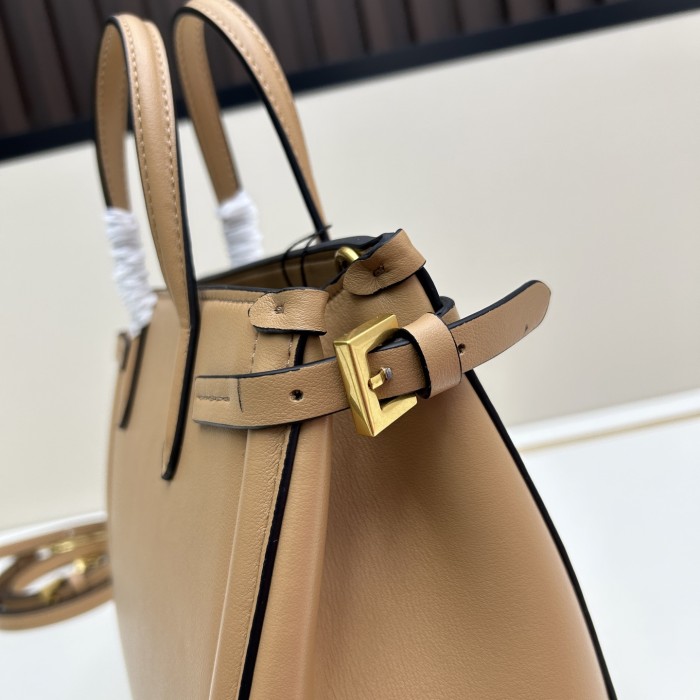 Leather bag ,5A ,size 22x19x12cm,no box,  B110-303