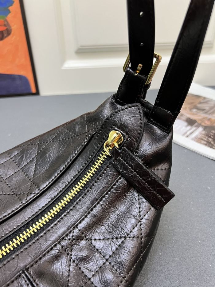 Leather bag ,5A ,size 33x16x15cm,no box,  B110-305