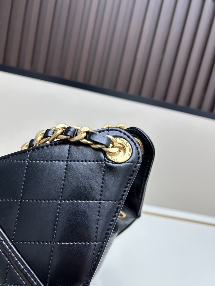 Leather bag ,5A ,size 30x26x14cm,no box,  B110-319