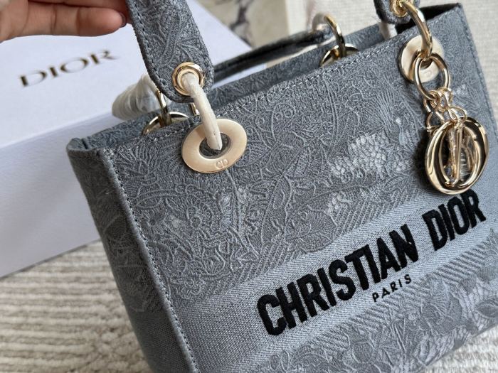 Leather canvas  bag ,5A ,size 24x20cm,no box,  B110-289