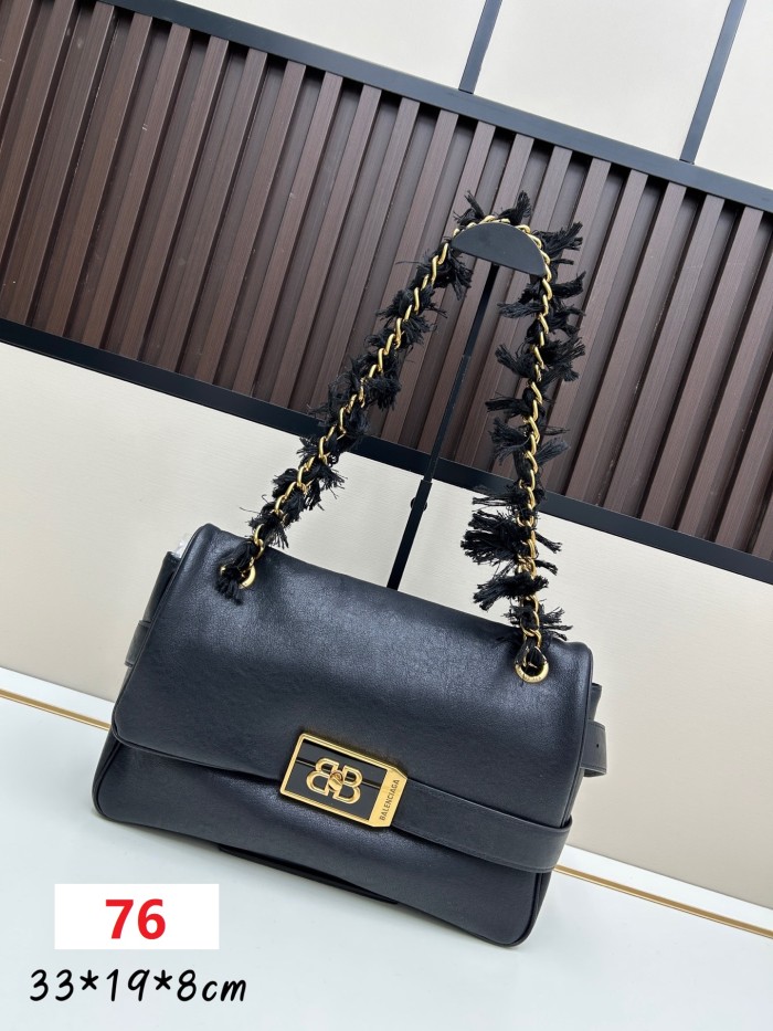 Leather bag ,5A ,size 33x19x8cm,no box,  B130-76
