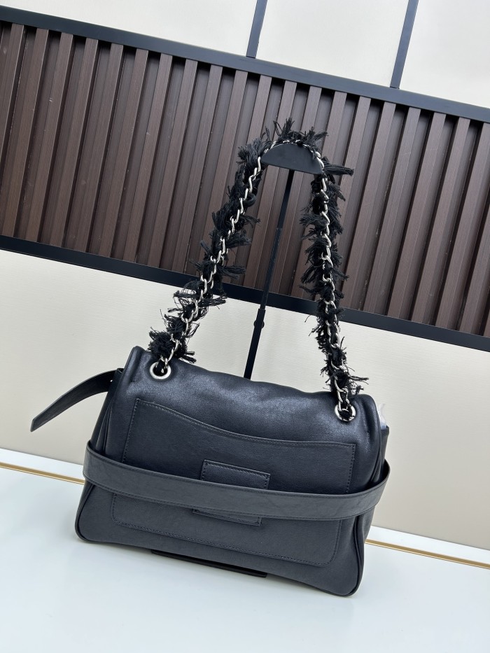 Leather bag ,5A ,size 33x19x8cm,no box,  B130-77