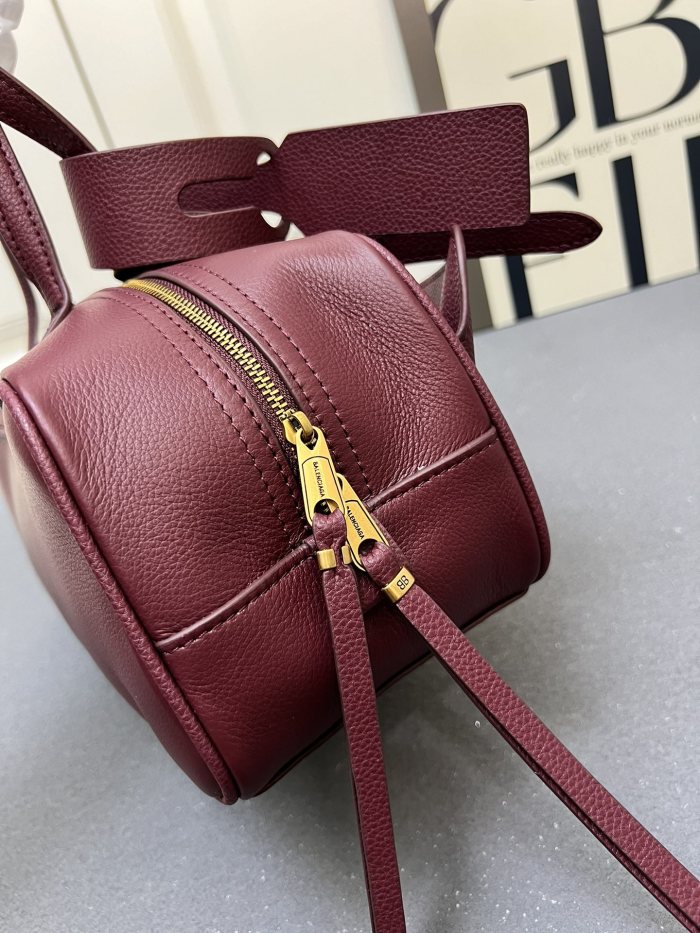 Leather bag ,5A ,size 31x12x12cm,no box,  B130-80