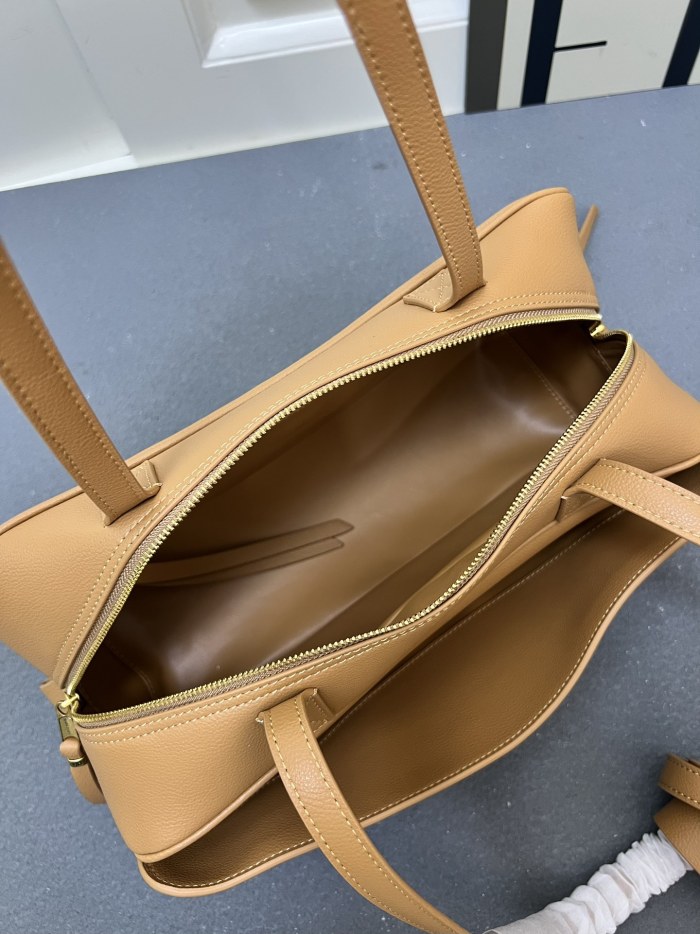 Leather bag ,5A ,size 30x11x11cm,no box,  B130-87