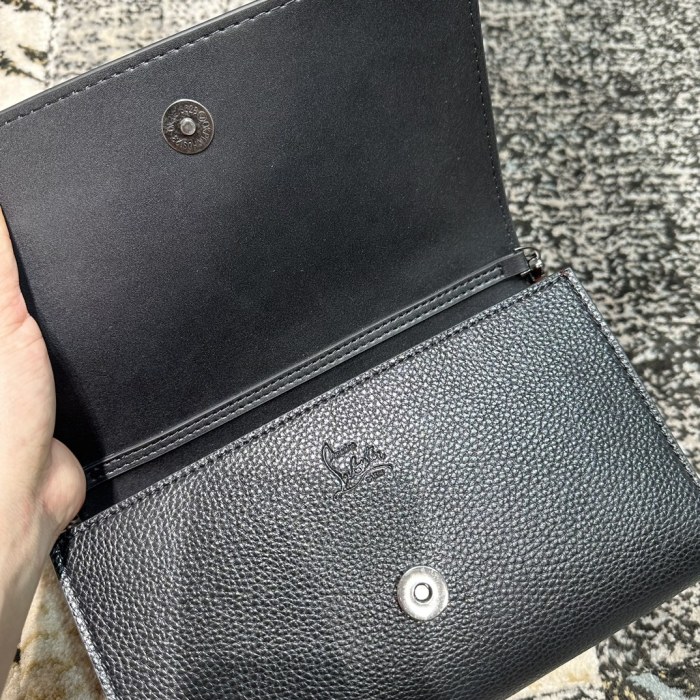 Leather bag ,5A ,size 23.5x6x14cm,with box,  B110-353