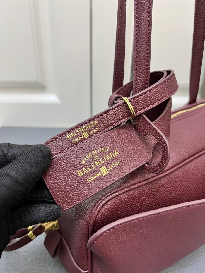 Leather bag ,5A ,size 30x11x11cm,no box,  B130-85