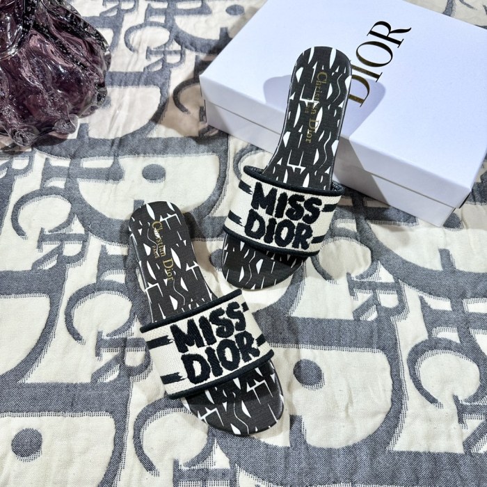 Women flat slipper shoes,  size 35-42, SS50-1777