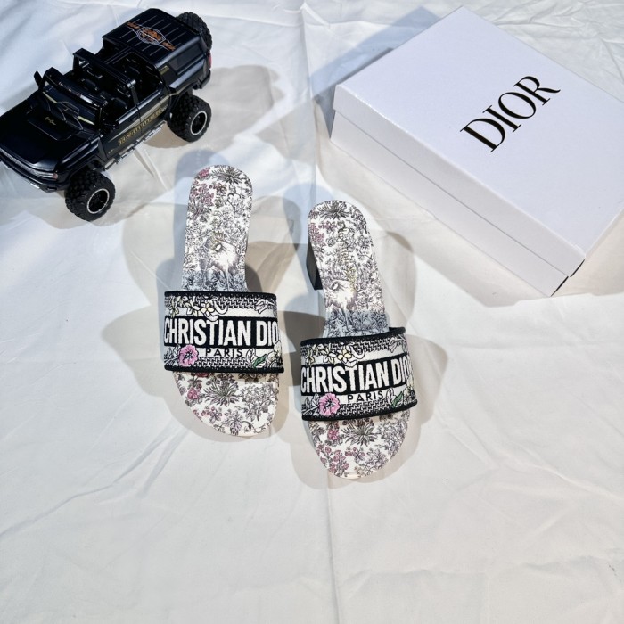 Women heel slipper shoes,  size 35-42, SS50-1808