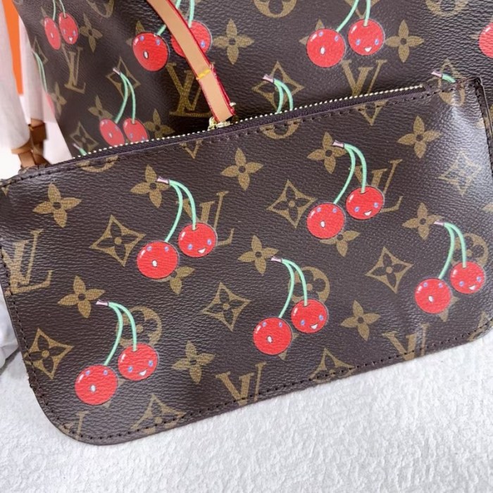PU leather bag ,budget ,no box, size 46x30x18cm, B35-197