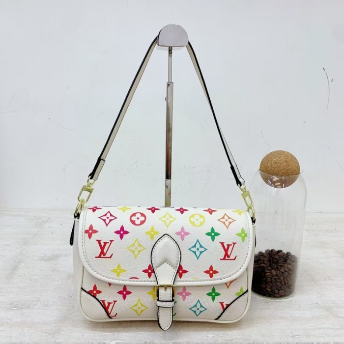 PU leather bag ,budget ,no box, size 25x11x17.5cm, B30-81-82
