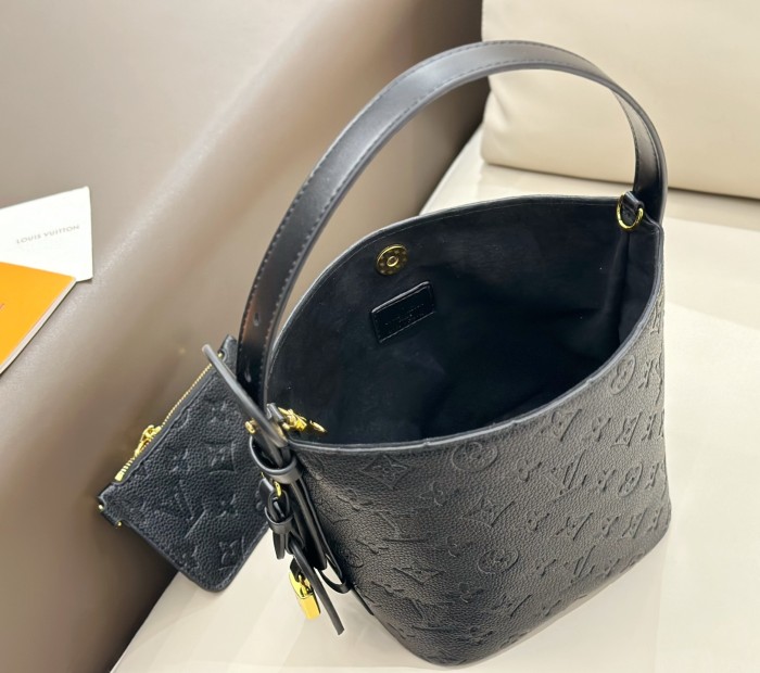 Split leather bag a set,3A ,no box,  B75-355