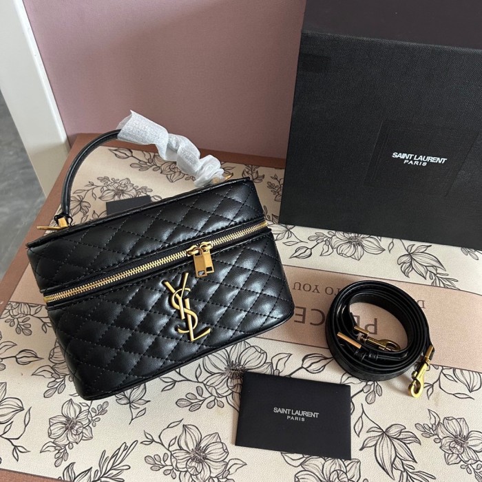 Split leather bag ,3A ,no box, size 18x15cm, B68-153