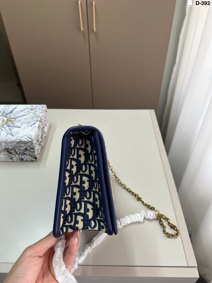 Split leather bag ,3A ,no box, size 25x14cm, B68-148-150