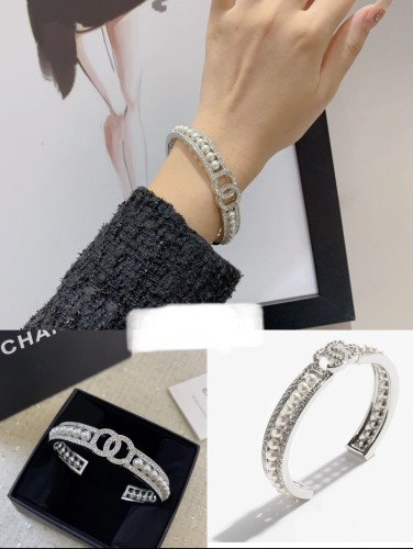 Bracelet jewelry ,with box,  J25-164