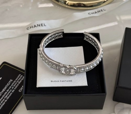 Bracelet jewelry ,with box,  J25-164
