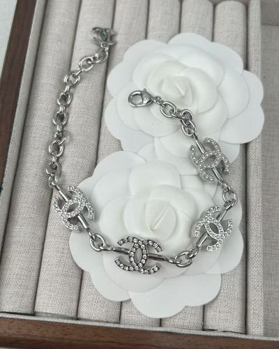 Bracelet jewelry ,with box,  J25-163