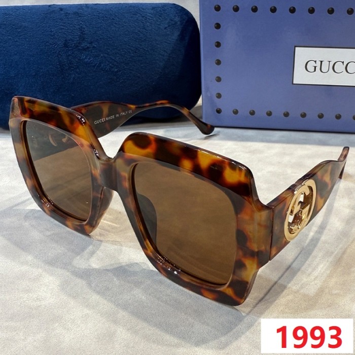 Blue light blocking sunglasses with the box and case ,G25-1990-1994