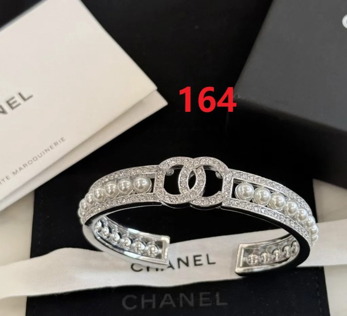 Bracelet jewelry ,with box,  J25-164