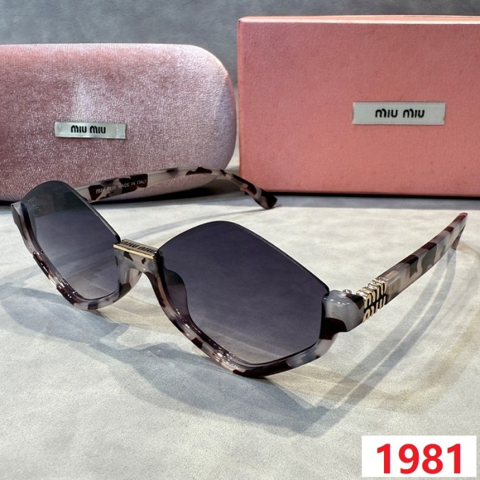 Blue light blocking sunglasses with the box and case ,G25-1981-1989