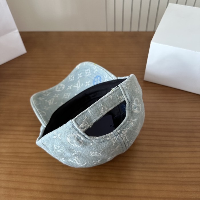 Fashion hat for women men ,no box. HX25-679-682