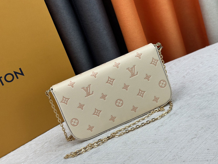 Leather bag, 5A,size 21x12x3cm,no box,B50-128