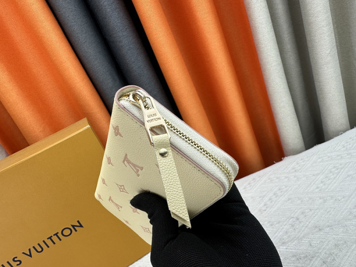 Leather bag, 5A,size 19.5x10cm,no box,B50-126