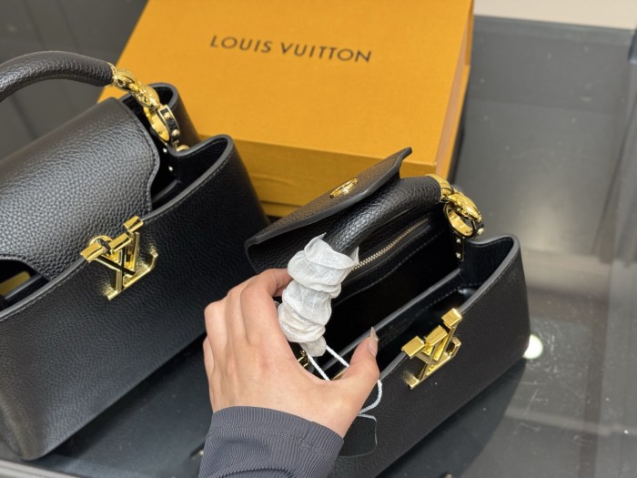 Split leather bag ,4A ,size 20x15cm/27x18cm,no box,  B80-145-149