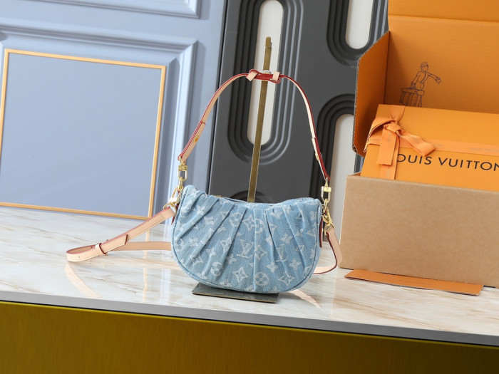 Denim split leather bag ,4A ,size 21x15x7cm,no box,  B75-373-376