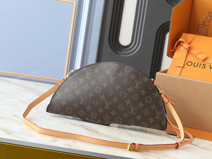 Split leather bag ,4A ,size 37x19x6cm,no box,  B80-153