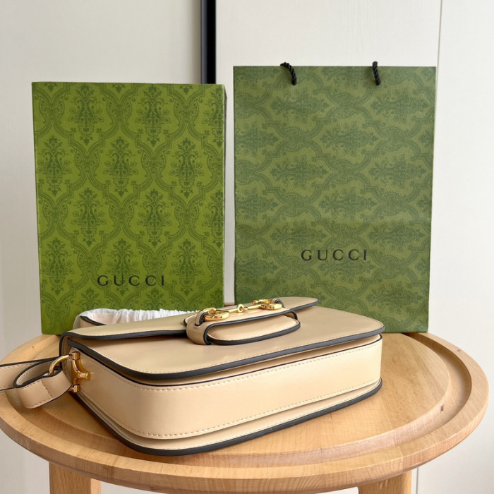 Leather bag ,5A ,size 25x18x8cm, no box,  B88-313
